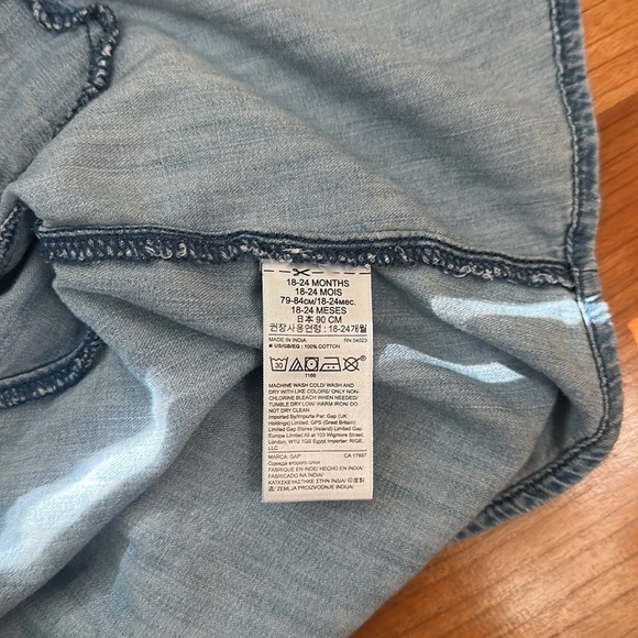 Baby Gap Denim Shirt, 18-24 months - Picture 4 of 4